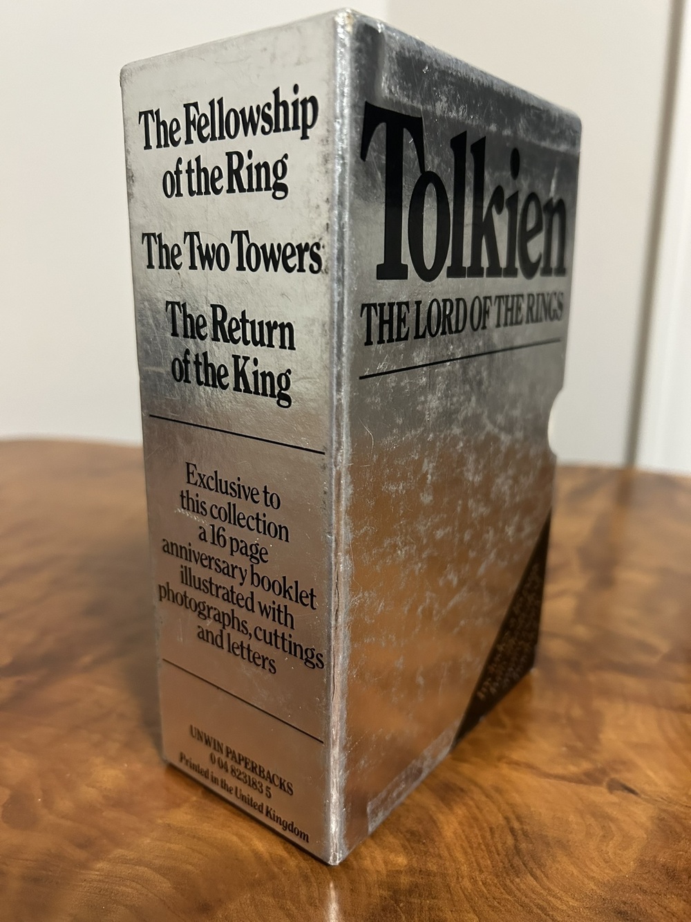 Vintage 1980 Lord of the Rings 25th Anniversary Box Set